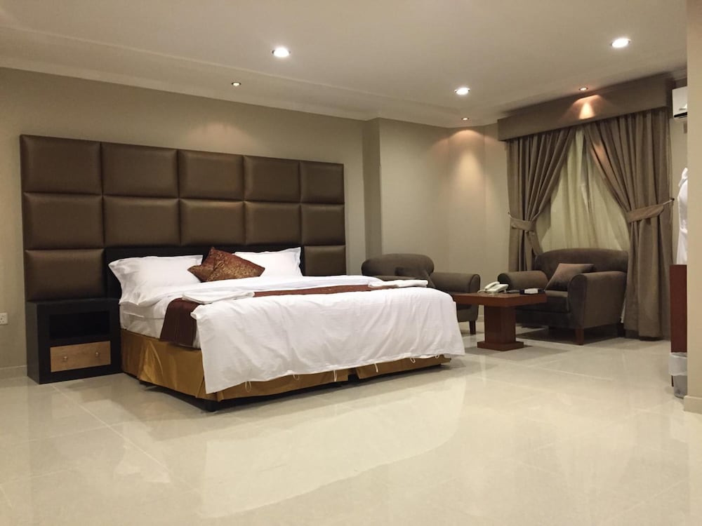 Ashbona Suites 11/41