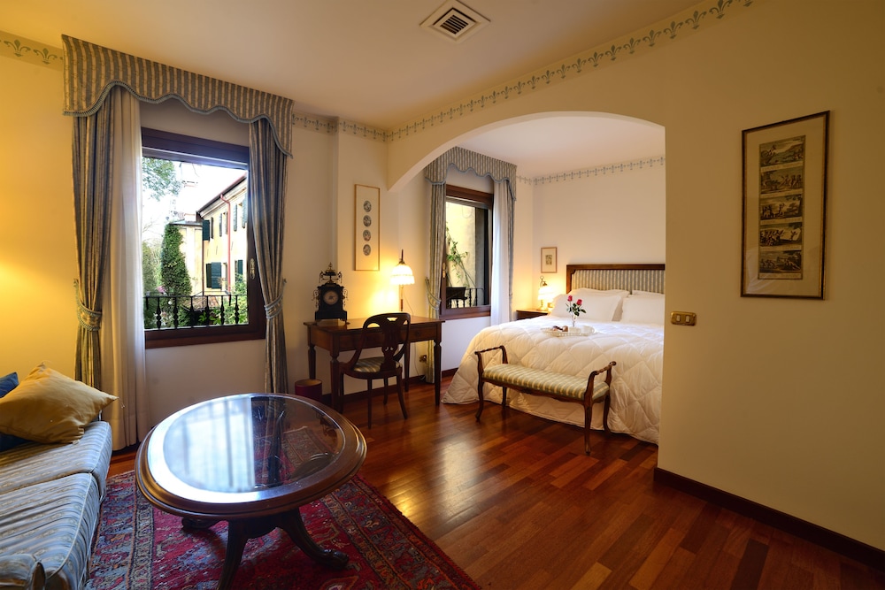Hotel Villa Luppis 31/77