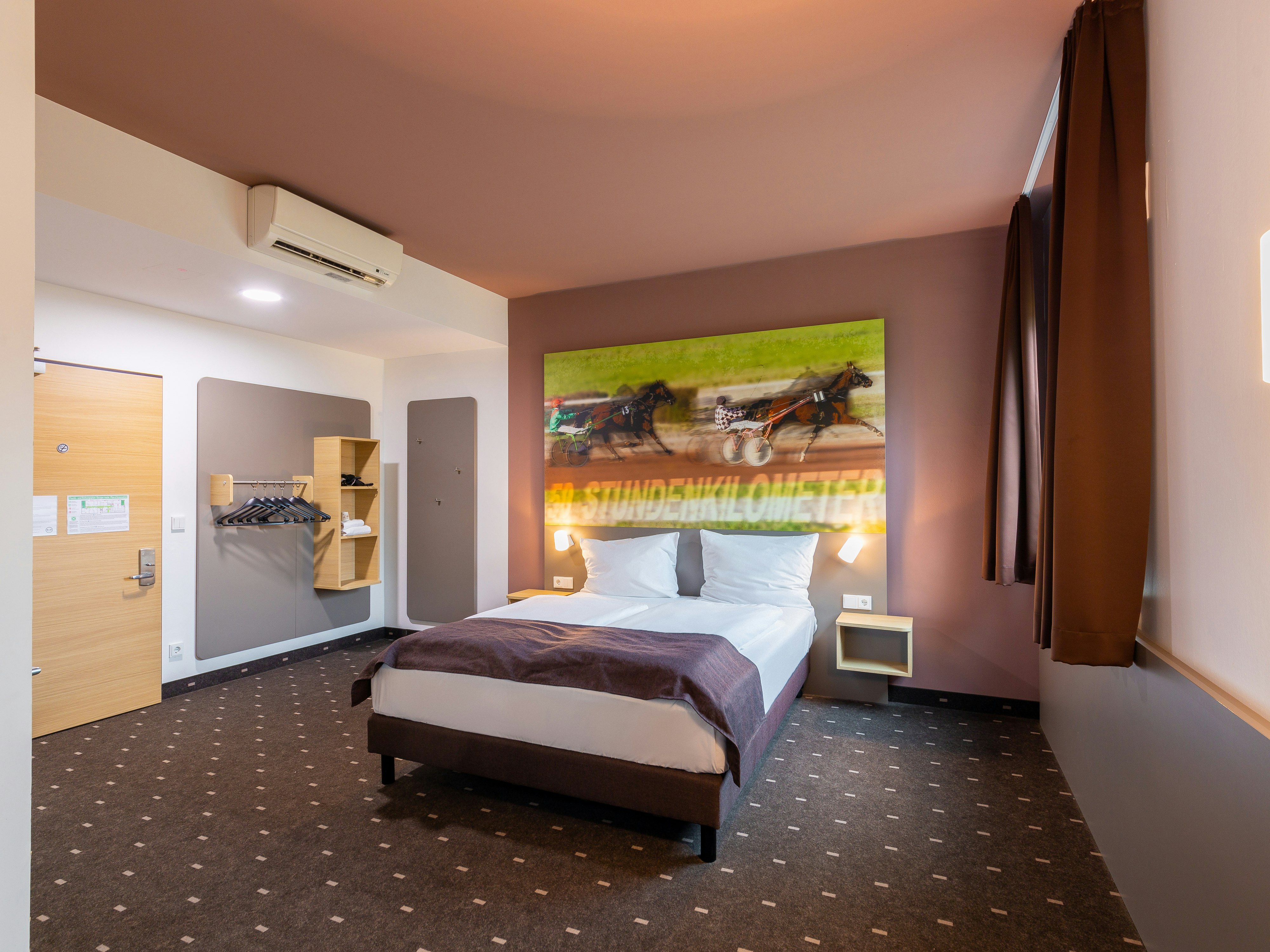 B&B Hotel Monchengladbach 7/28
