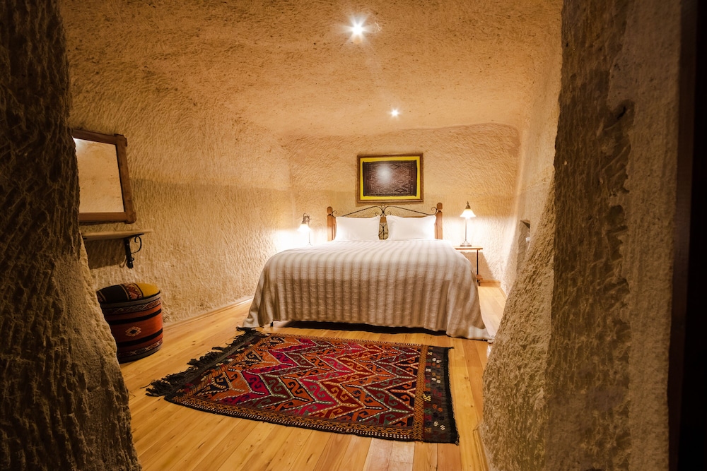 Sultan Cave Suites 48/77