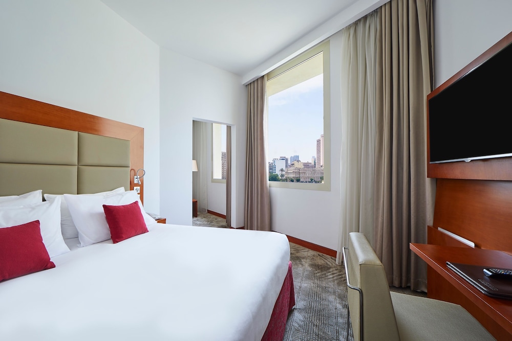 Steigenberger Hotel El Tahrir 23/73