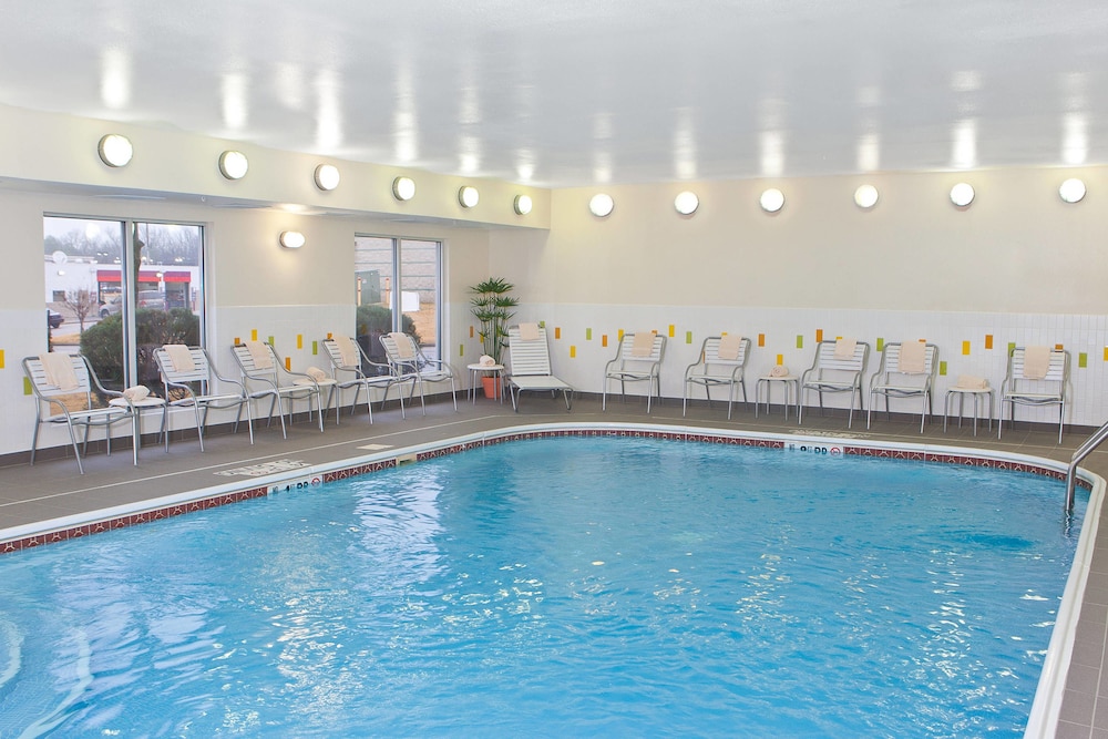 Fairfield Inn Suites Memphis East 1/21