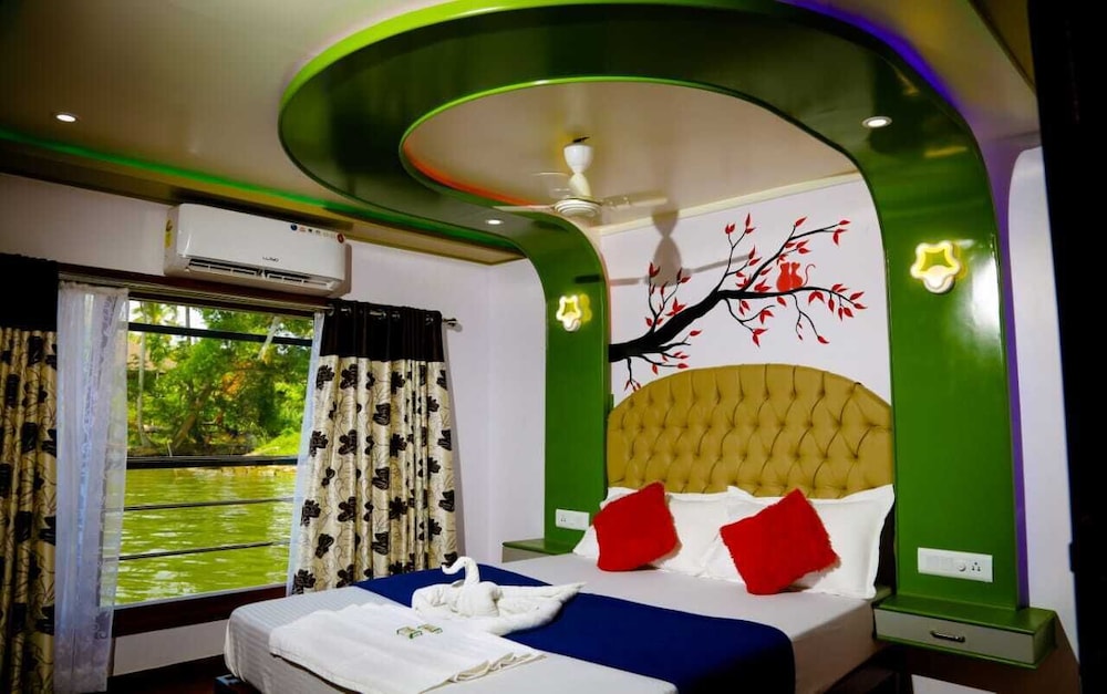 COSY HOUSEBOATS 40/50