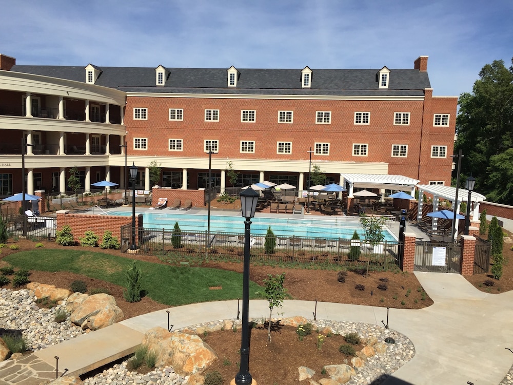 Rizzo Center in CHAPEL HILL - NC