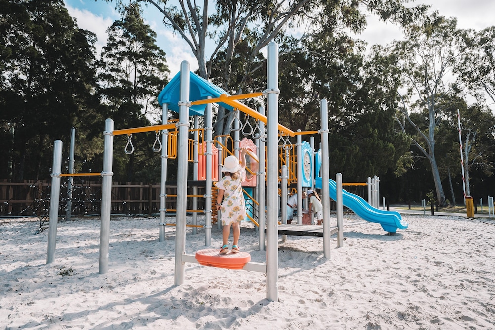 BIG4 Breeze Holiday Park Rainbow Beach 24/47