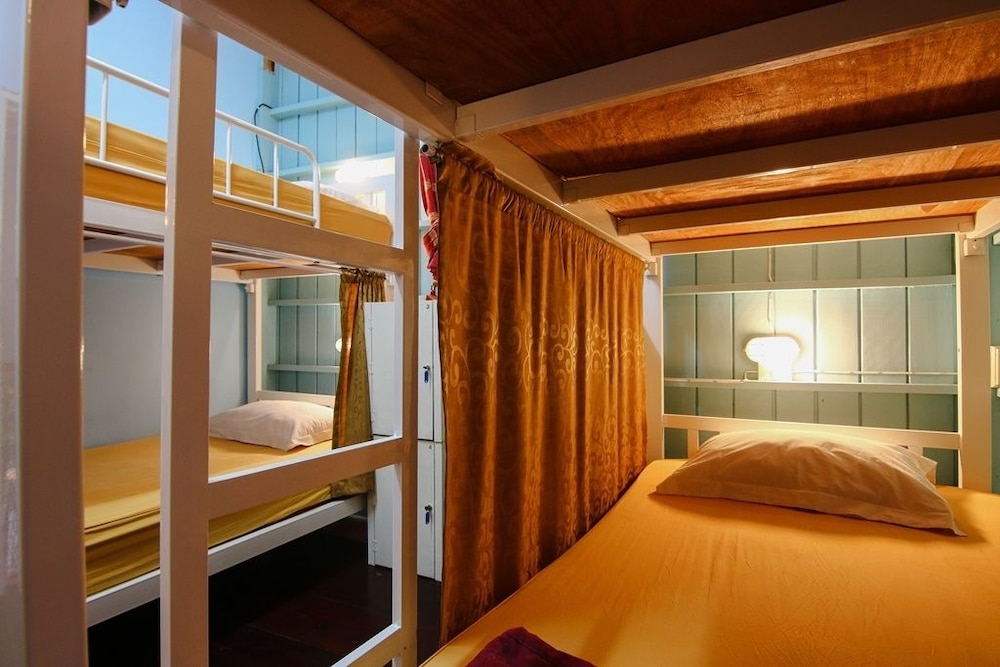 Hua Hin Lubsabai Hostel 18/39