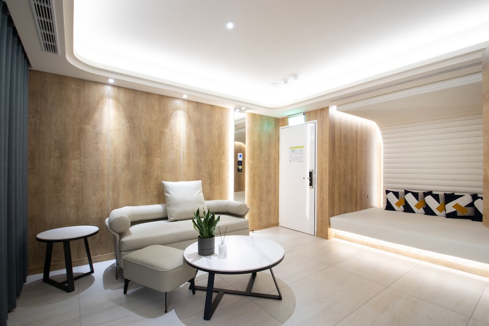 168 Motel Zhongli 2 36/54