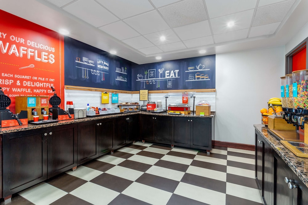 Hampton Inn Commercial Blvd Ft Lauderdale 12/35