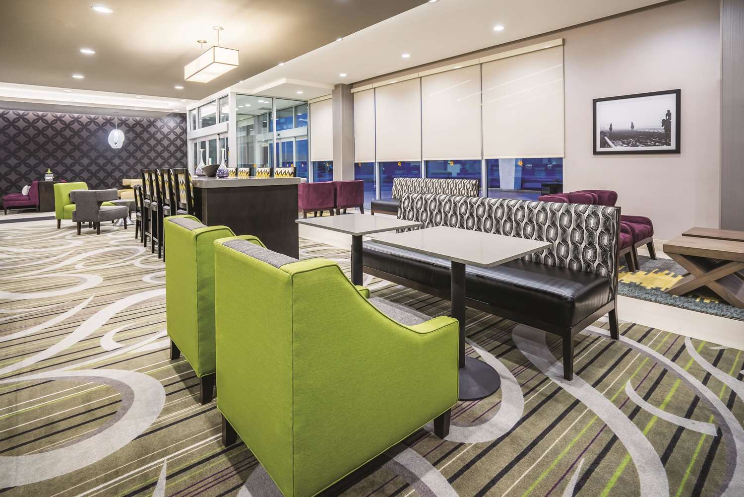 La Quinta Inn And Suites By Wyndham Clifton Park 18/21
