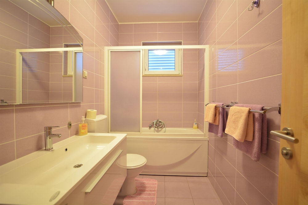Villa Avantgarde 49/50
