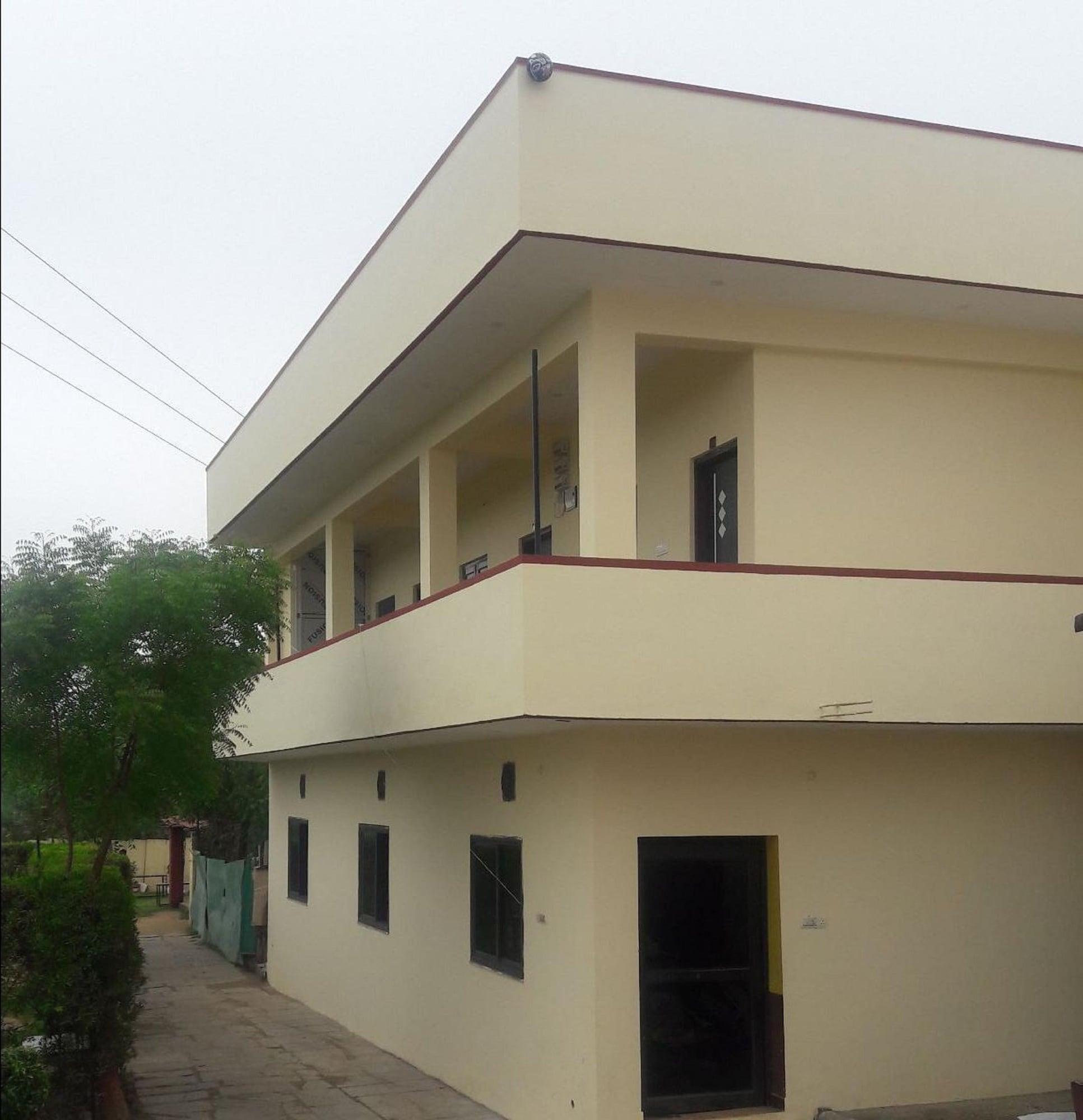 Royal Zayka Hotel & Restaurant 2/17