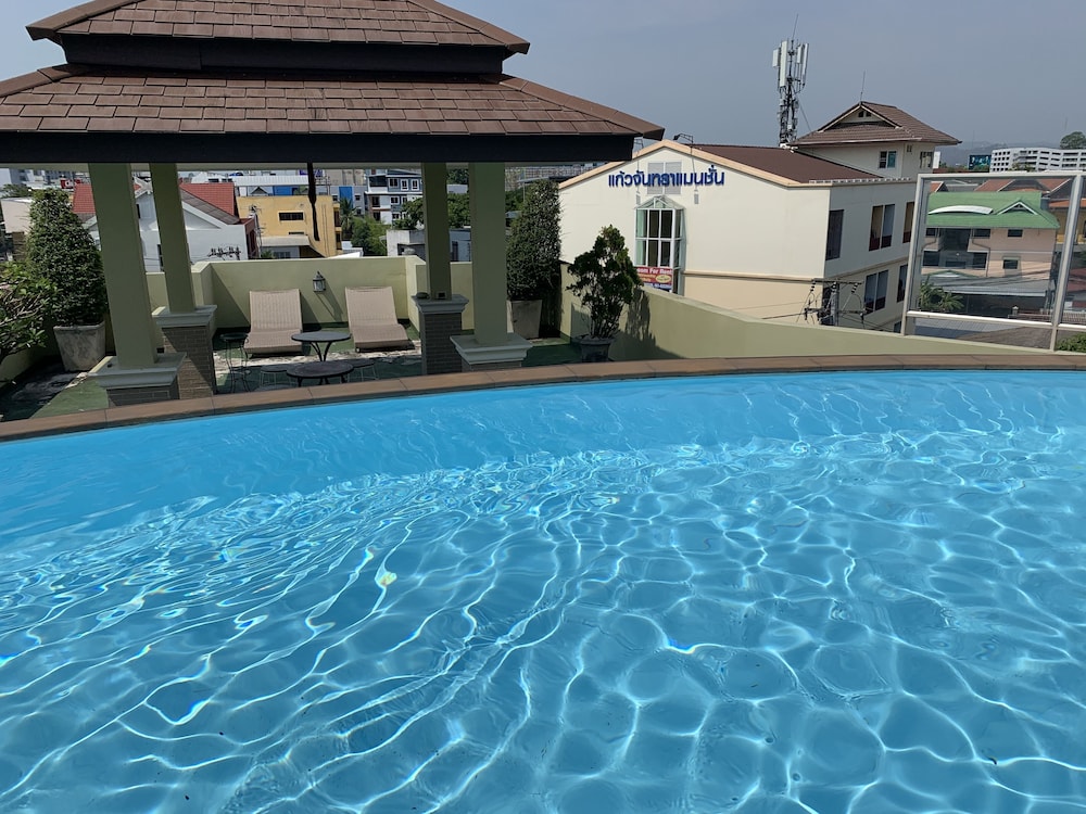 The XYM Hotel 24/26