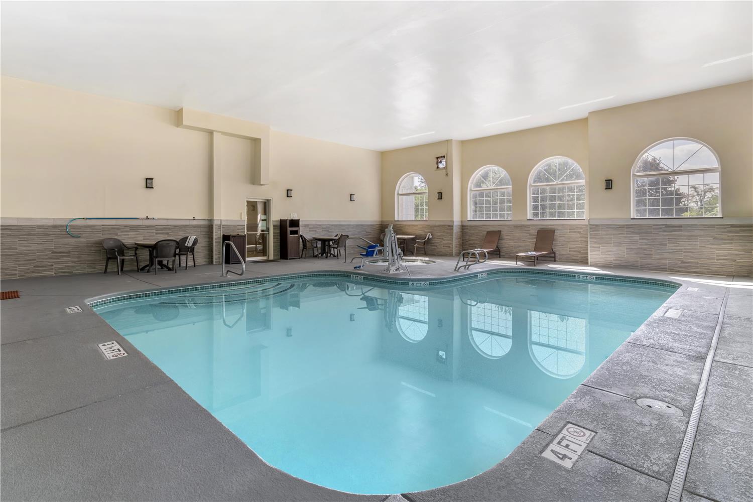 Best Western Concord Inn & Suites 20/31