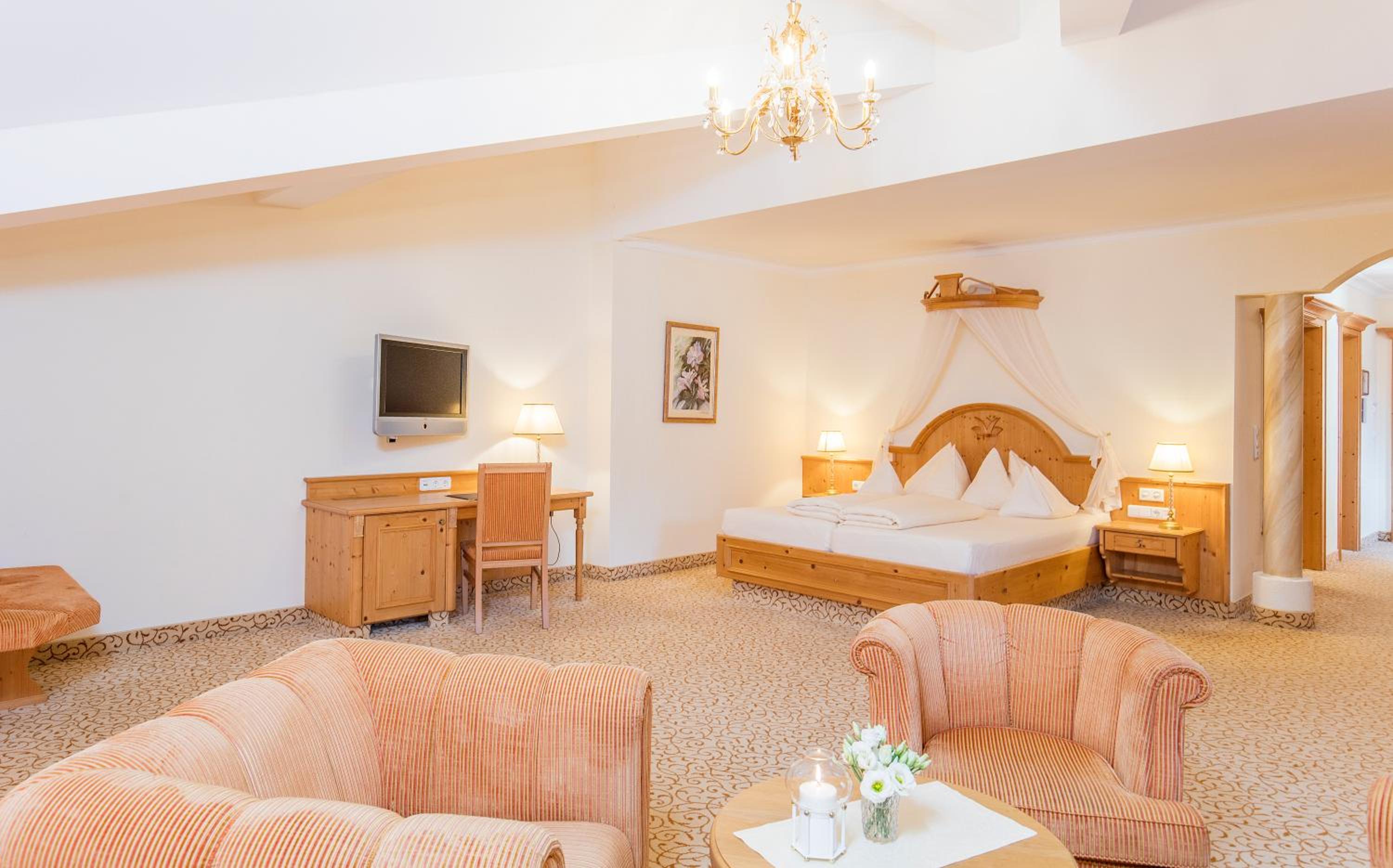 Suite, King Bed, Sauna