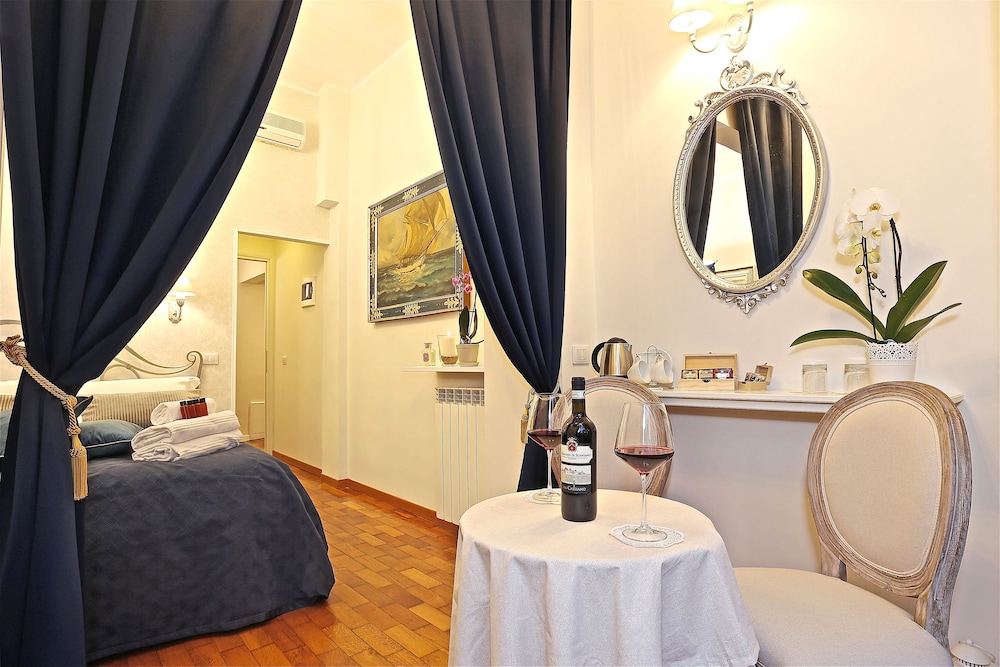 Liberty Rome Suites 43/68
