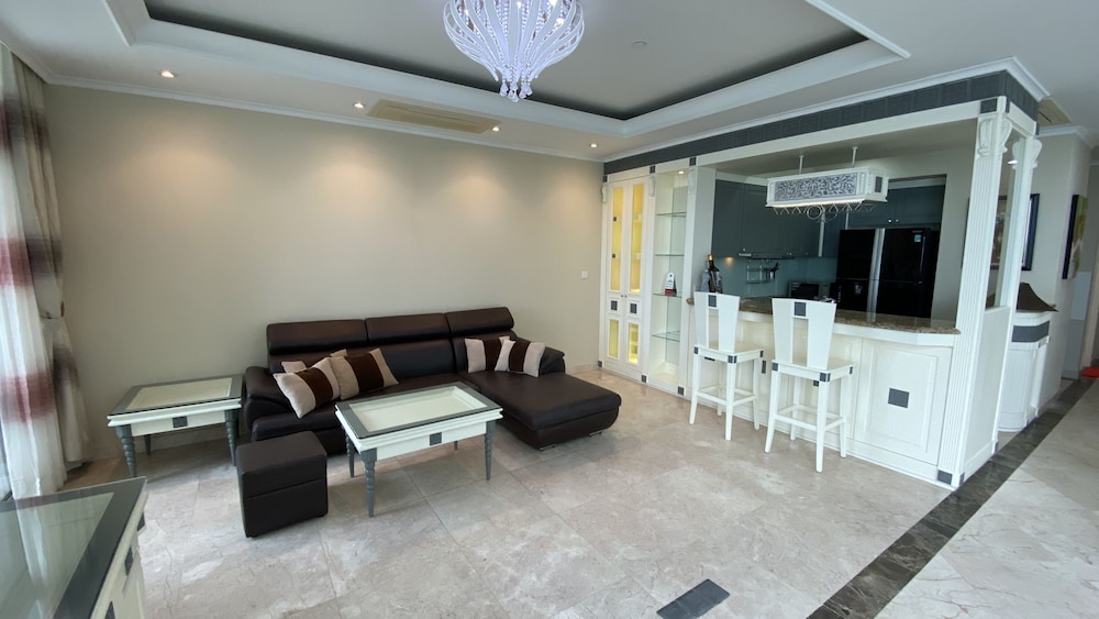 Balcony Seaview Nha Trang Centre 38/61