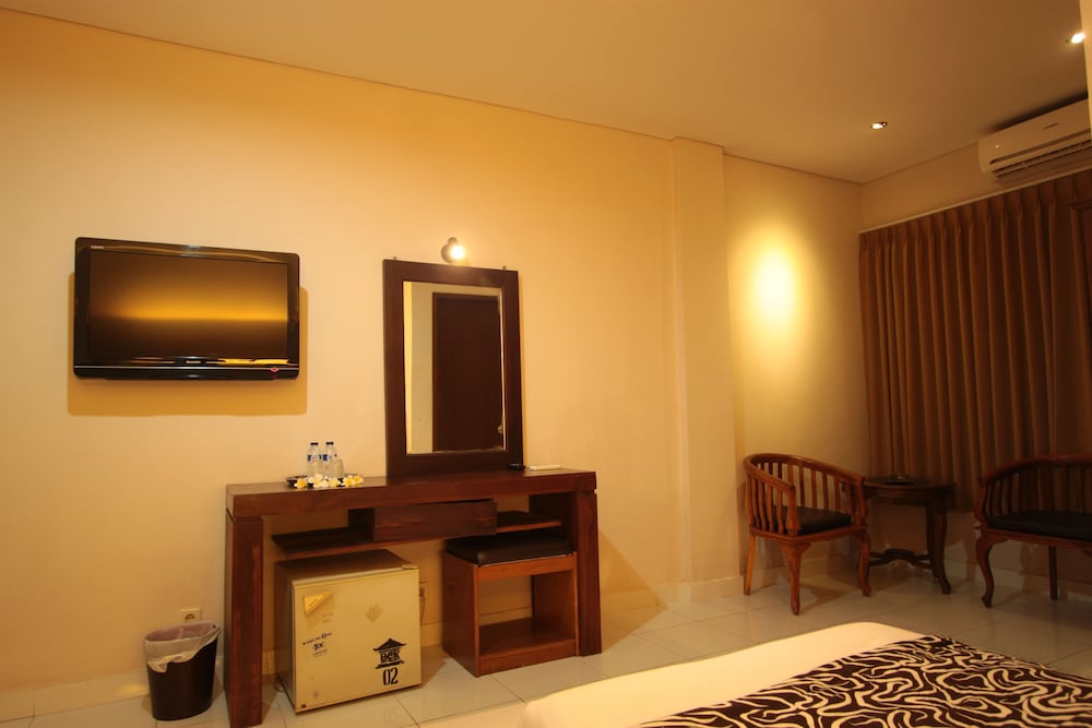 Bakung Sari Resort And Spa 28/41