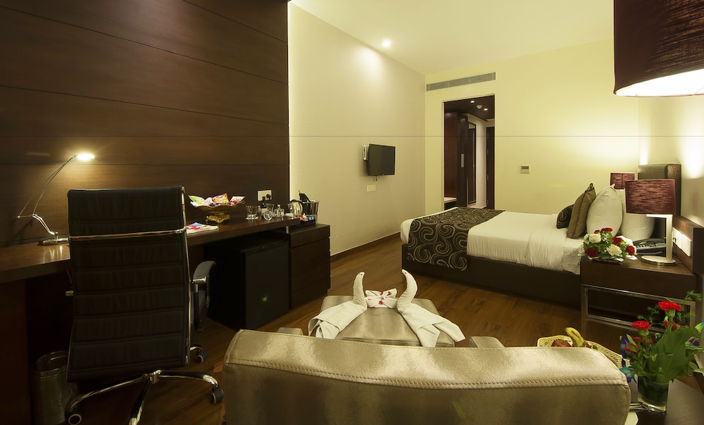 Humble UNA Smart Amritsar 7/28