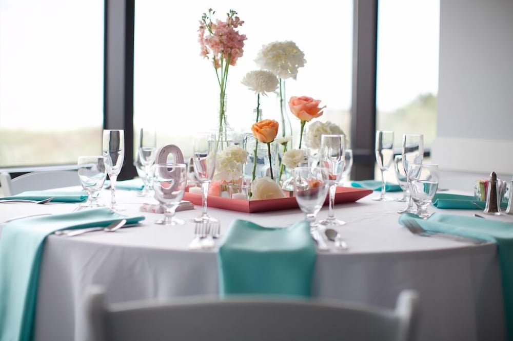Shell Island Resort - All Oceanfront Suites 22/68