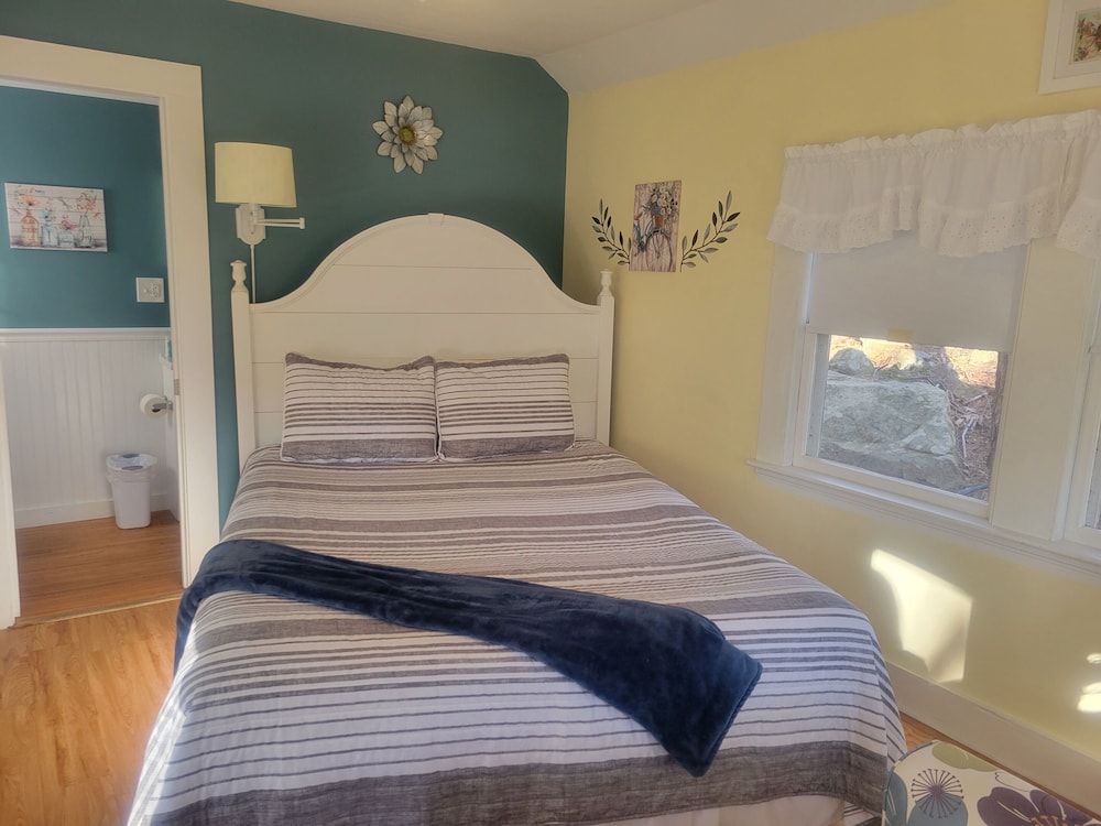 2 River Road Inn & Cottages 16/50