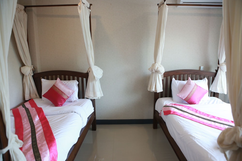 Sripoom Boutique House 9/73