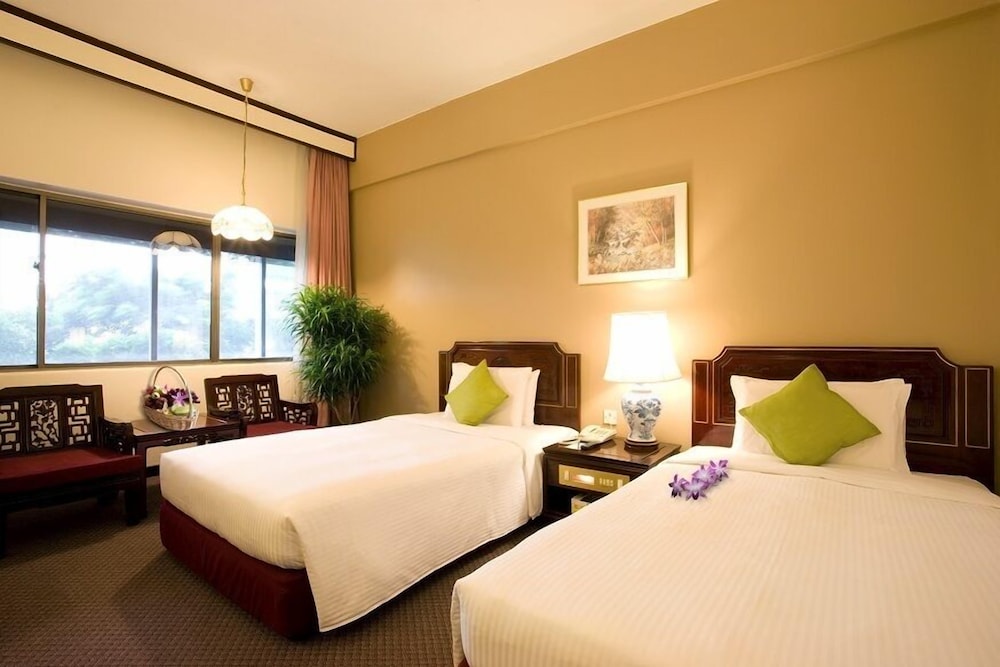 Hotel Grand Pacific 36/70