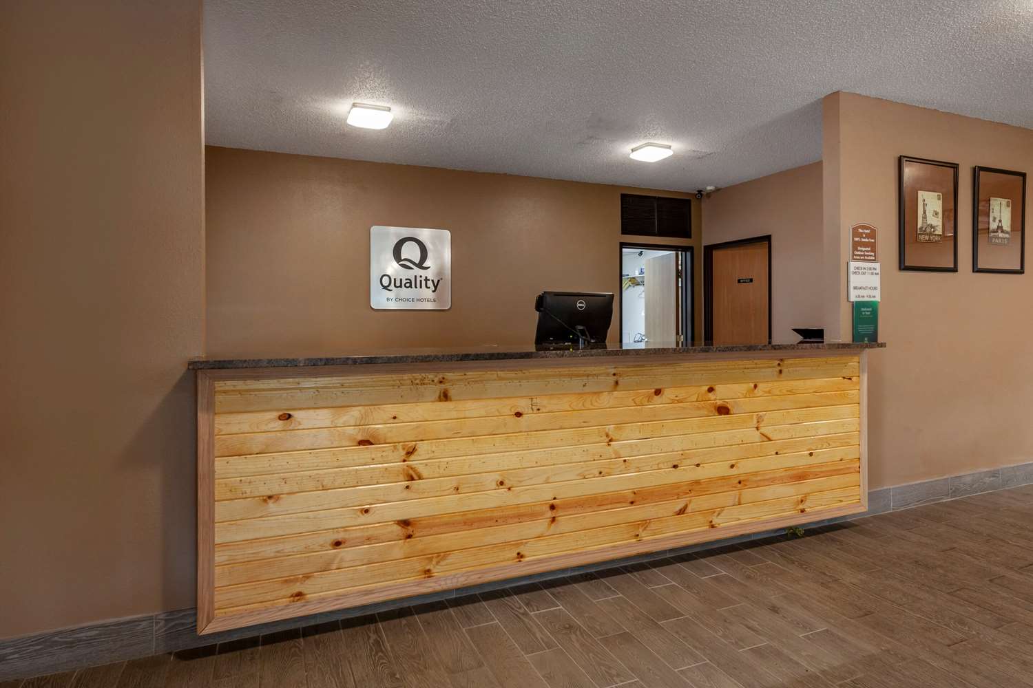 Quality Inn Redgranite 5/22