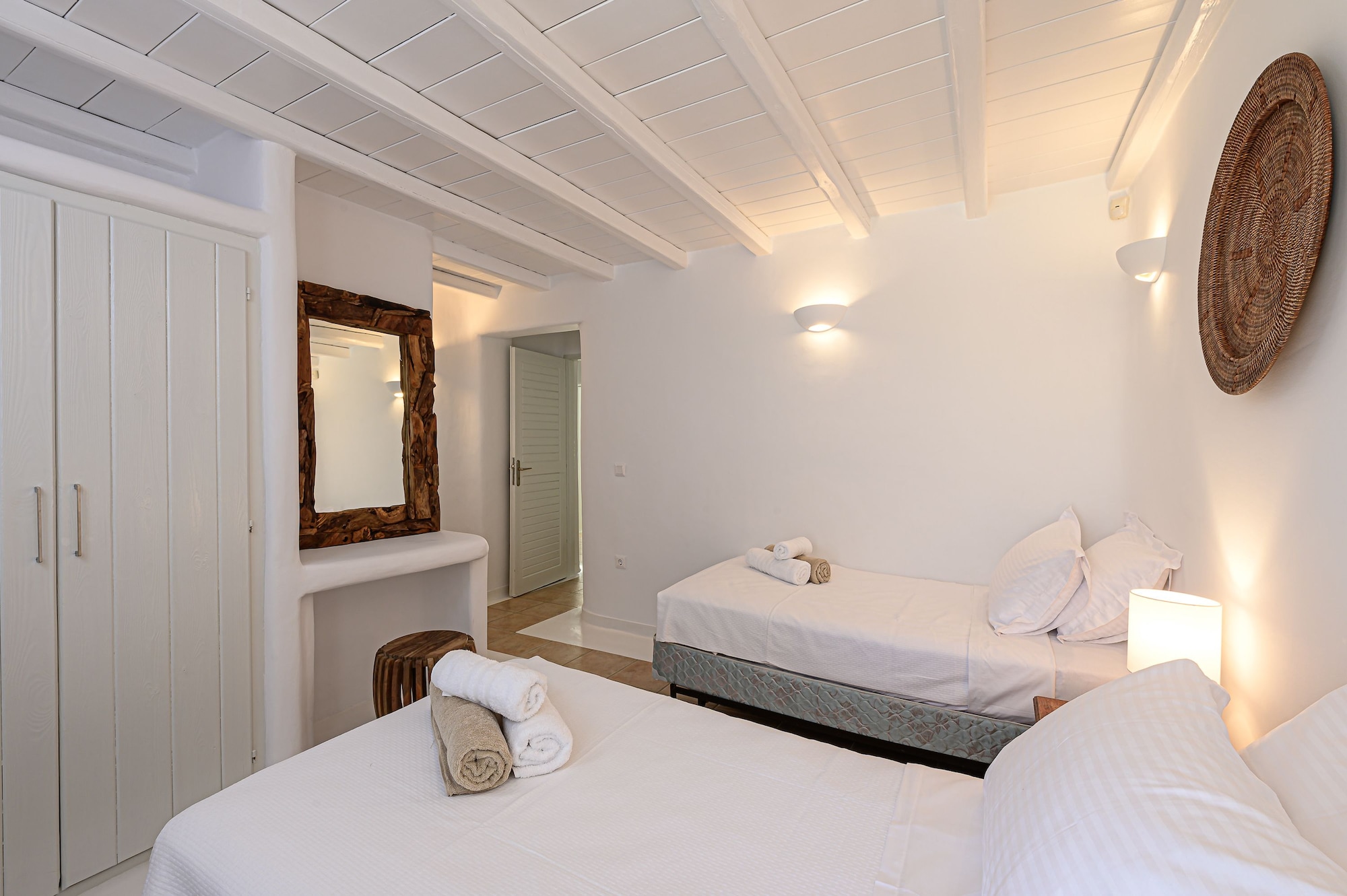 Thalia, 5 Bedrooms, Executive, Villa, Twin Beds, Bunk Bed, 3 Queen Beds, Sofa, Private Pool، 9 Muses Villas Mykonos 2/10