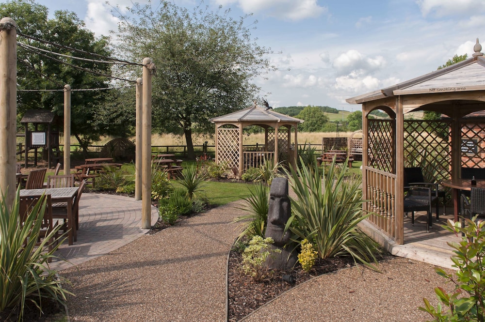 Meadow Farm by Marstons Inns 24/26