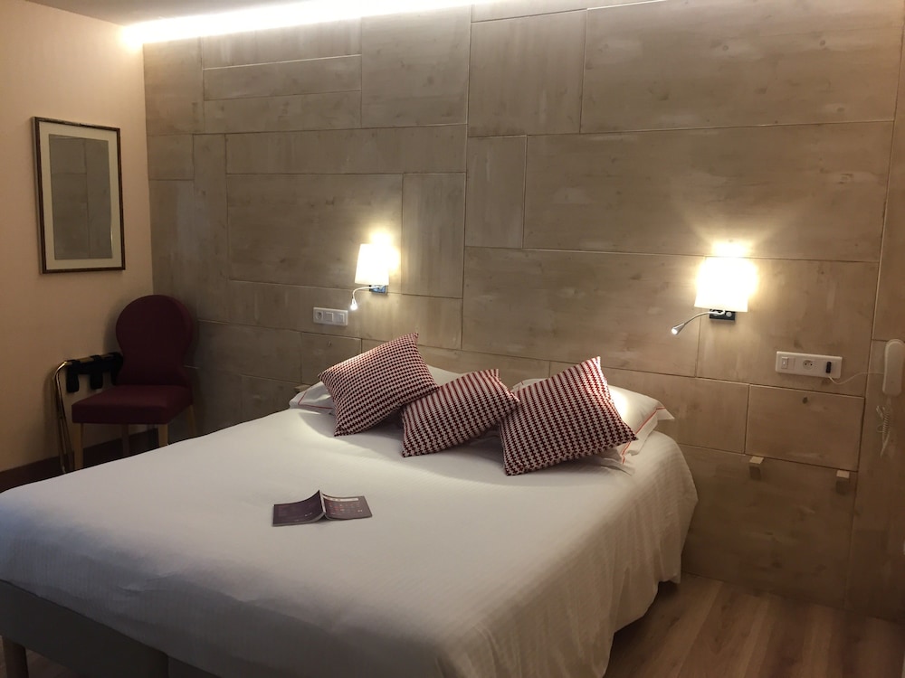 Hotel Alize Evian 24/55