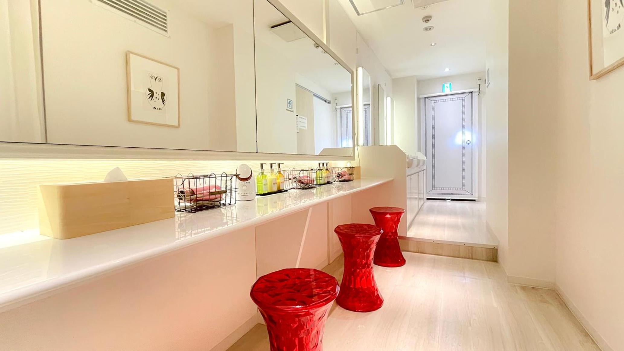 Female Only, Premium, Cabin، Spa &amp; Capsule Hotel GrandPark-Inn Kitasenju - Caters to Men 2/2
