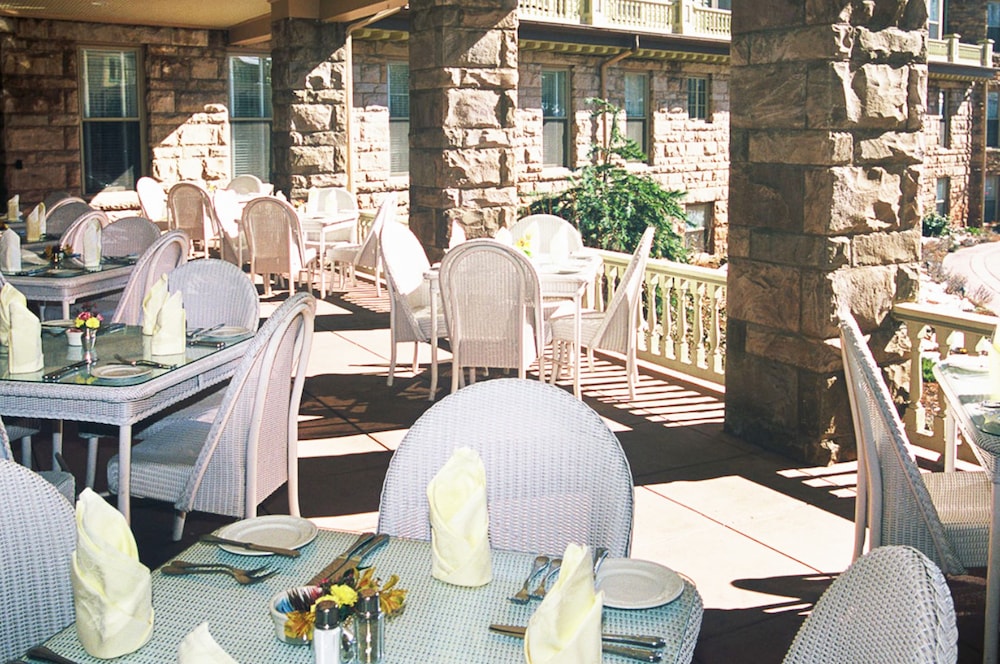 Cliff House at Pikes Peak 57/73