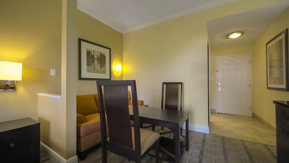 Galleria Palms Hotel 42/59