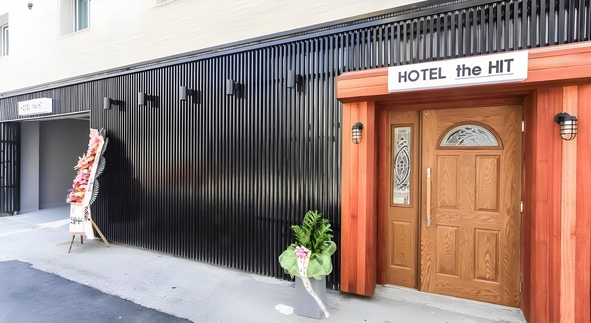 Hotel The Hit 8/45