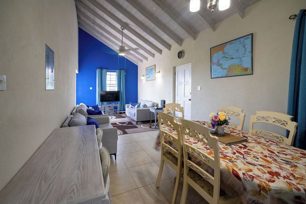 Best E Villas Providence 26/39