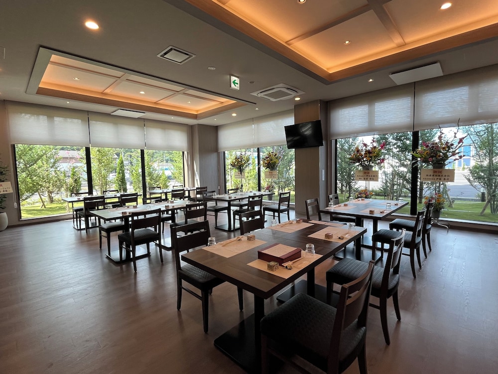 Hotel Route Inn Oi Takahama 30/33