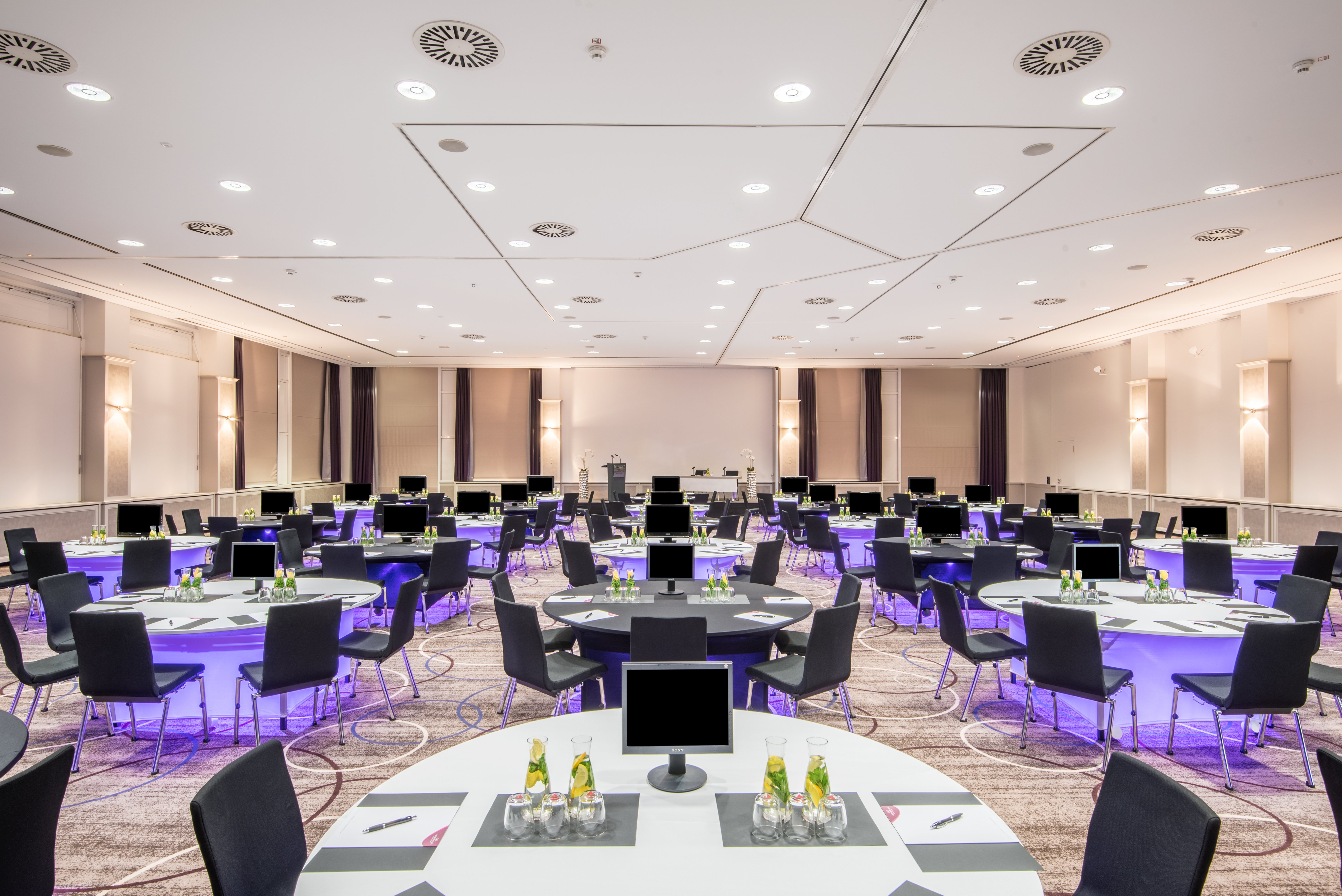 Crowne Plaza Berlin City Centre Ku damm 71/81