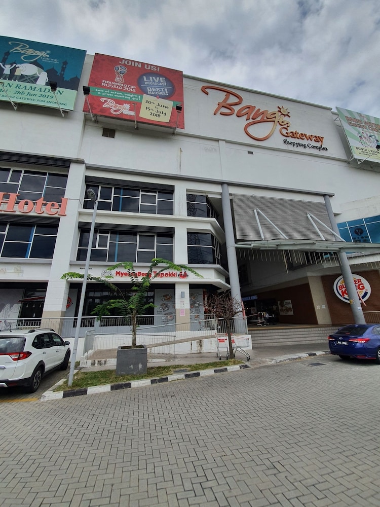 New Bangi Gateway Hotel in BANDAR BARU BANGI