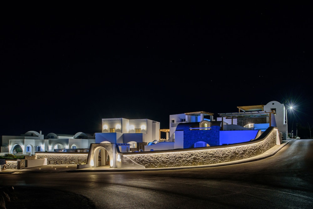 ACRO BLUE LUXURY VILLAS 53/60