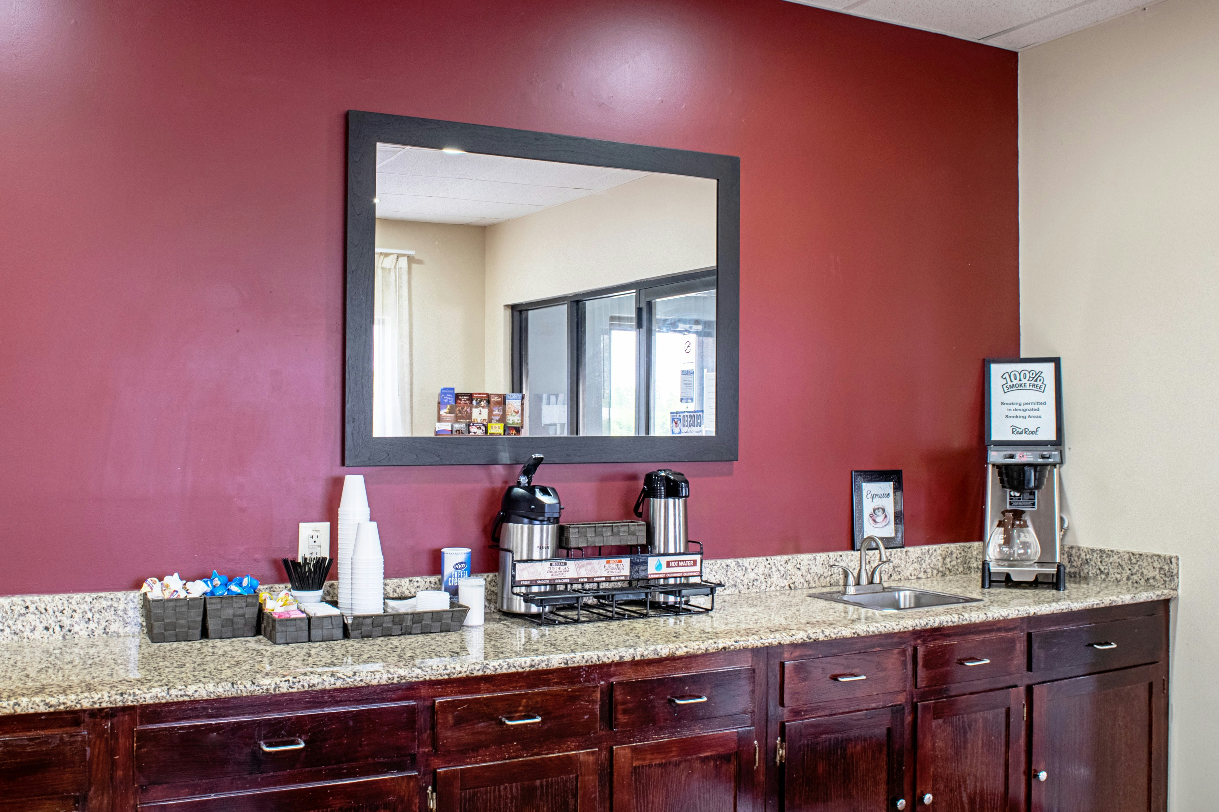 Red Roof Inn & Suites Middletown - Franklin 11/31