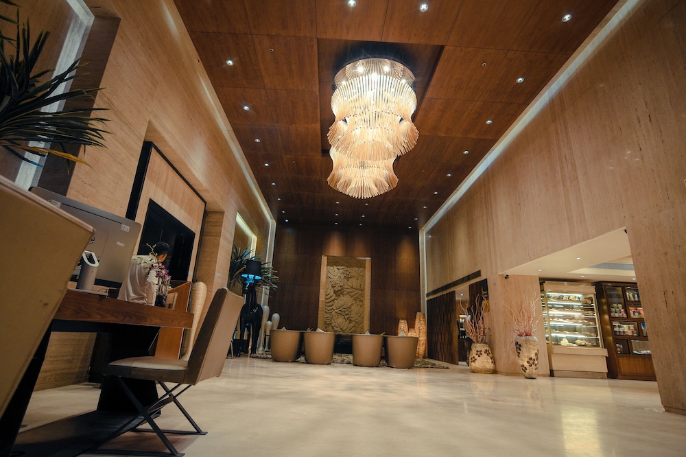 Monotel Luxury Business Hotel 10/50