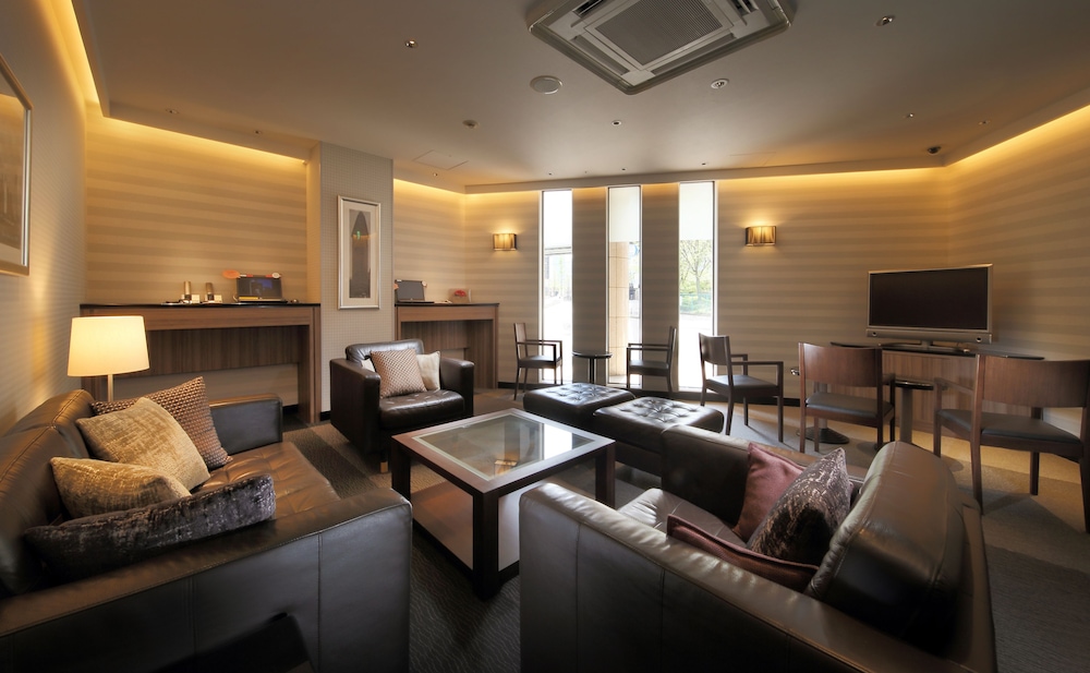 Keio Presso Inn Otemachi 51/66