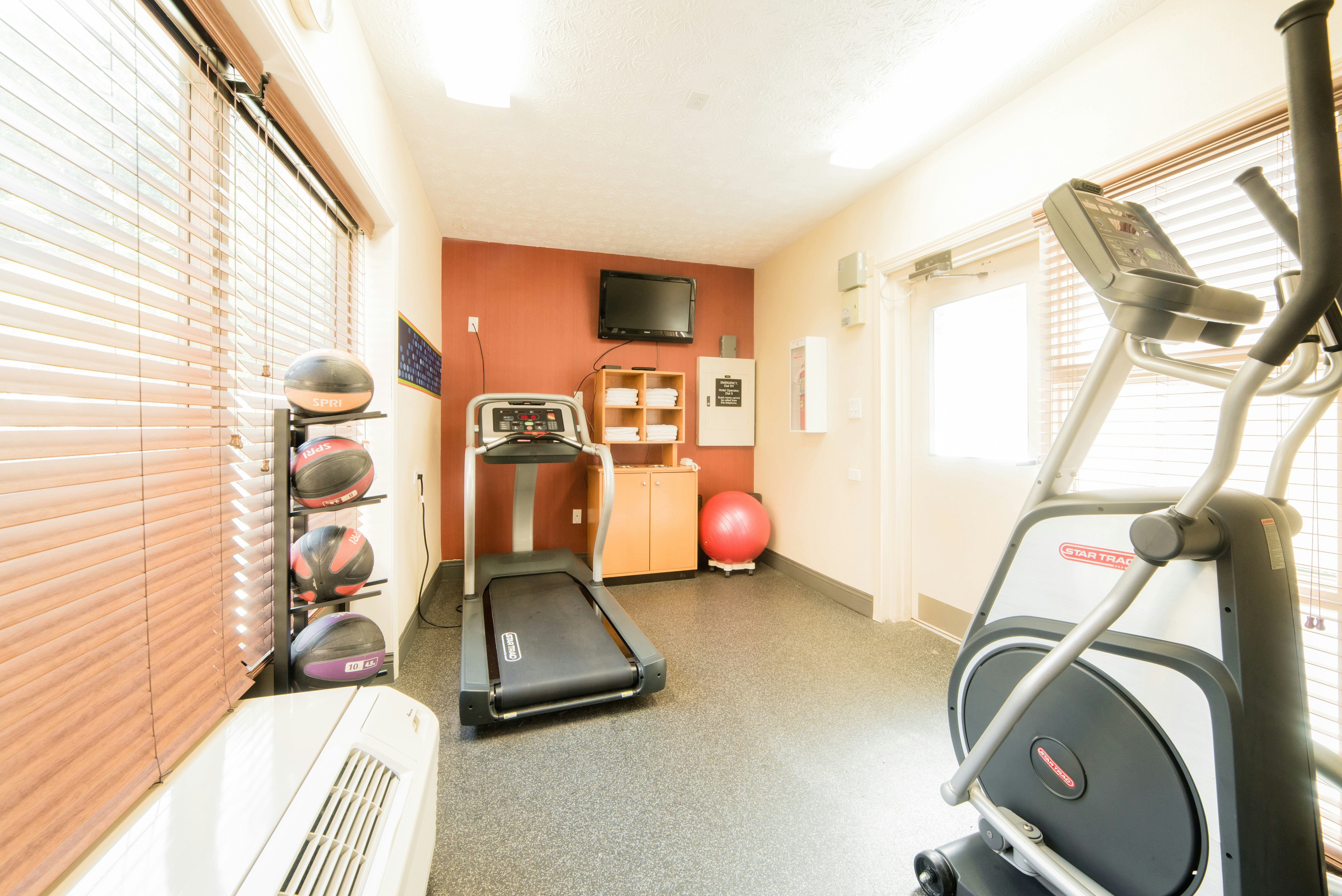 Hampton Inn Caryville-I-75/Cove Lake-State Park 46/84