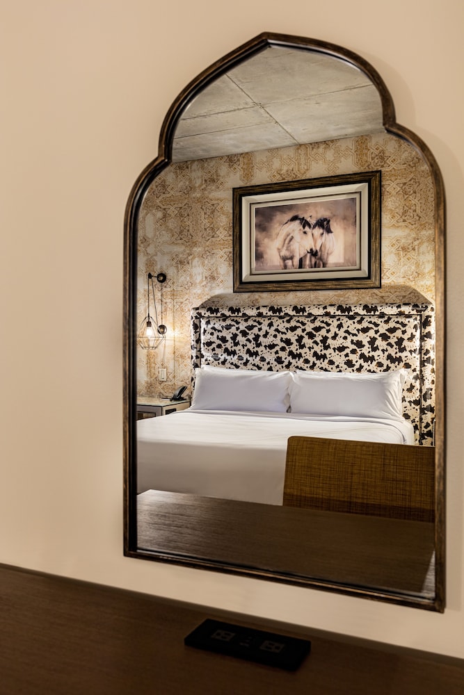 Brownwood Hotel & Spa 9/66