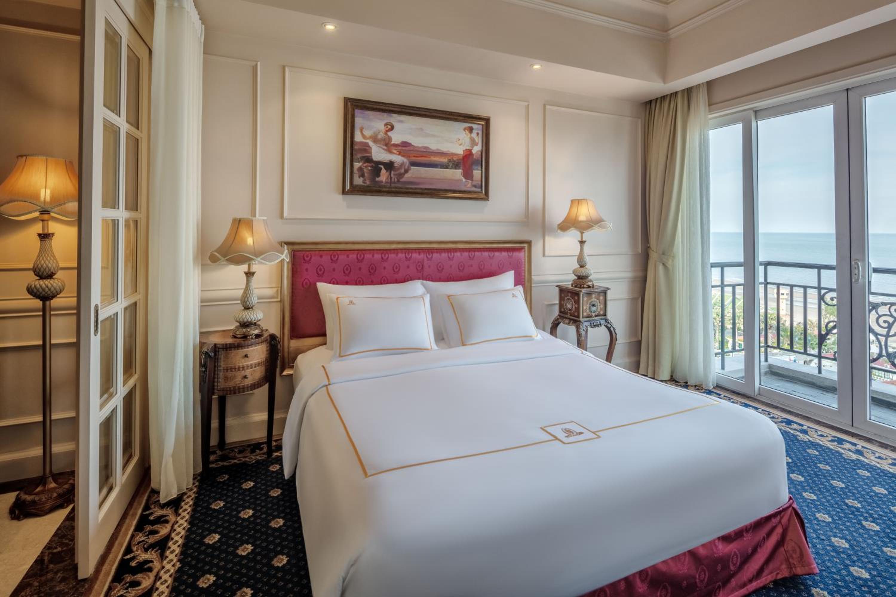 Residence, Suite, King Bed