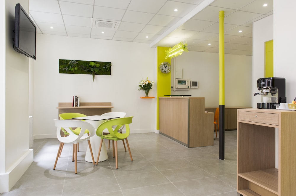 Hotel Bel Oranger Gare de Lyon 17/26