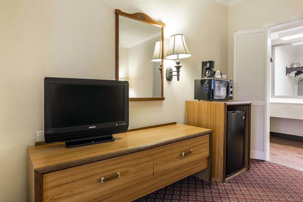 The Bradford Hotel, Ascend Hotel Collection 11/60