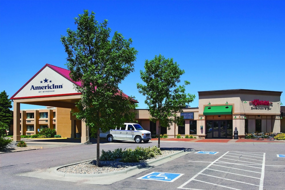 AmericInn by Wyndham Watertown 45/50