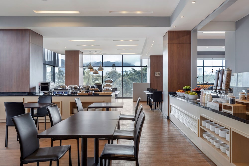 Fairfield by Marriott Bogota Embajada 37/50