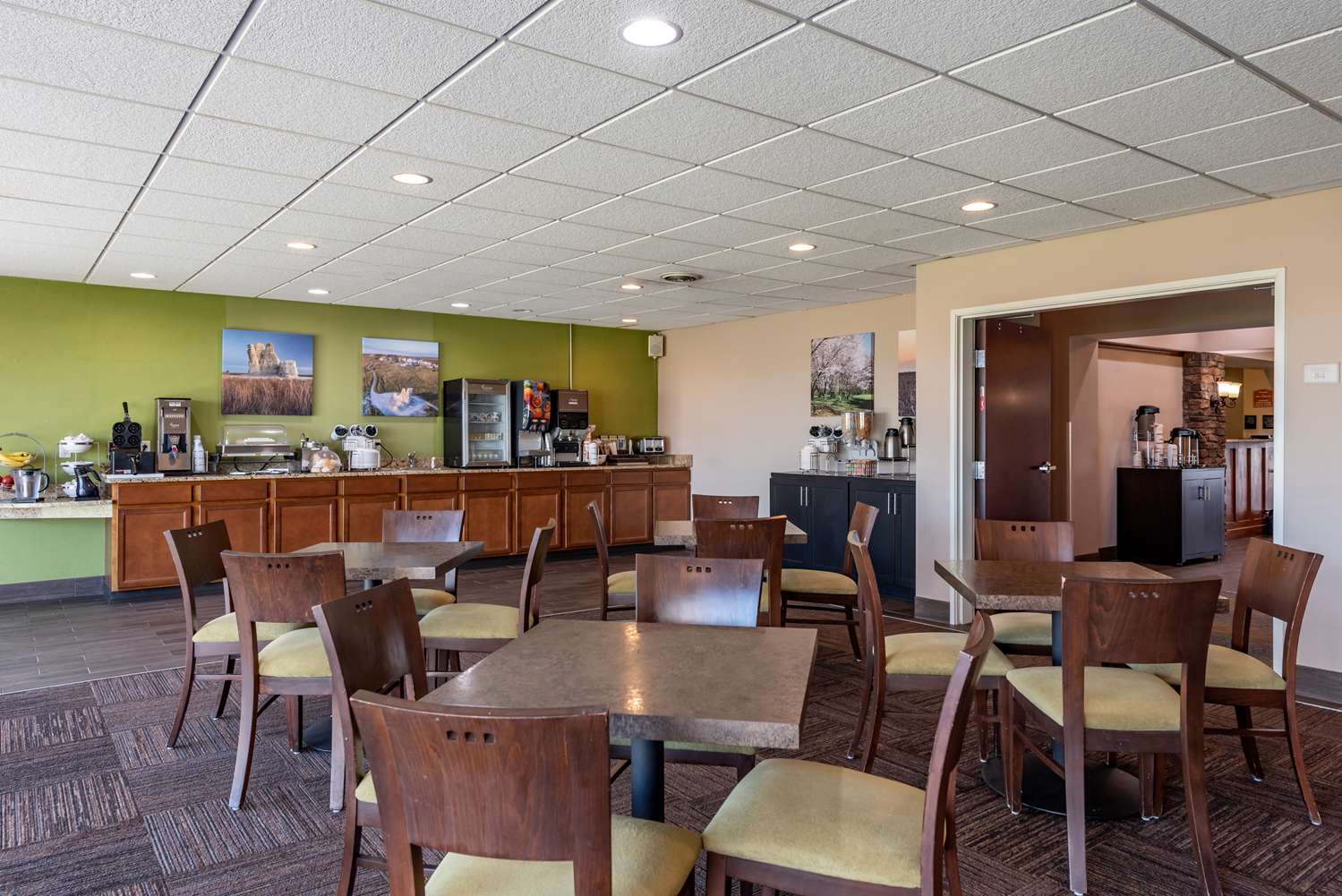 Sleep Inn & Suites Oakley I-70 12/16